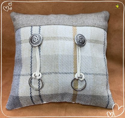 Ring Display Cushion