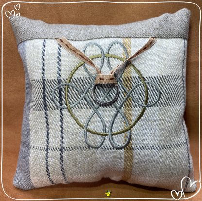 Ring Display Cushion - Image 6